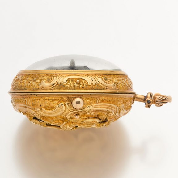 Rare English 22 carat gold repoussé verge watch Circa 1746 Rare English 22 carat gold repoussé verge watch Circa 1746
