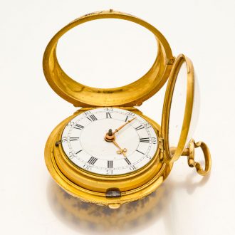 Attractive English enamelled gold cylinder watch Circa 1774
