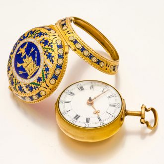 Attractive English enamelled gold cylinder watch Circa 1774