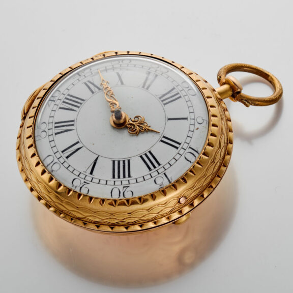 English gold verge in a chased and engraved case Circa 1770 English gold verge in a chased and engraved case Circa 1770