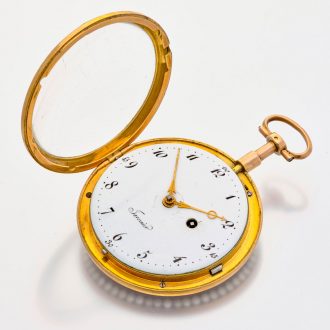 French 18 carat gold watch with beautiful painting Circa 1795