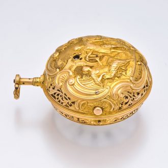 English 22K gold very early five minute repeater watch Circa 1710