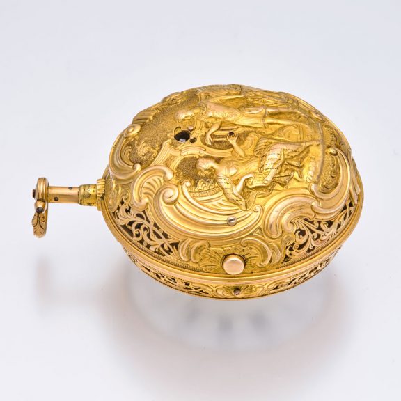 English 22K gold very early five minute repeater watch Circa 1710 English 22K gold very early five minute repeater watch Circa 1710