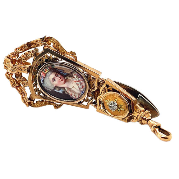 French four-coloured gold repoussé pocket watch Circa 1780 French four-coloured gold repoussé pocket watch Circa 1780