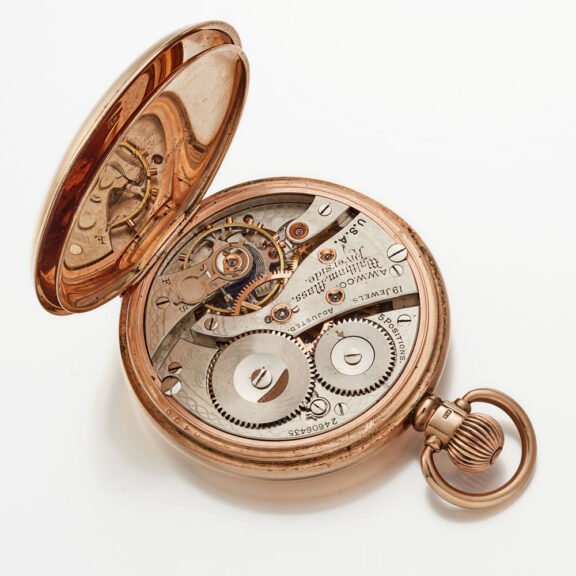 An American Waltham in a gold 9k full hunter case Circa 1890 An American Waltham in a gold 9k full hunter case Circa 1890