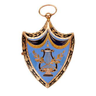 Unsigned escutcheon-shaped verge pendant watch Circa 1805