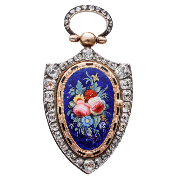 Swiss escutcheon-shaped cylinder pendant watch Circa 1810 Swiss escutcheon-shaped cylinder pendant watch Circa 1810