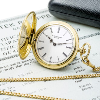 Swiss double-sided watch with high relief decoration Circa 1979