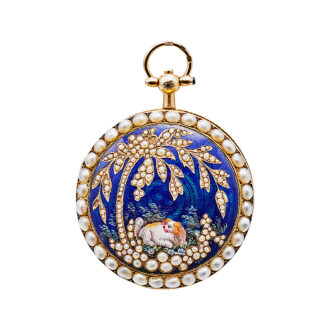 Gold and enamel watch in the shape of a medallion Circa 1800-1810