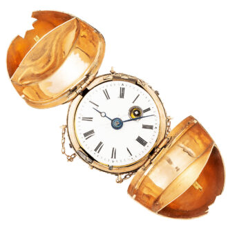 French form pendant watch in the shape of a tulip Circa 1830-1840