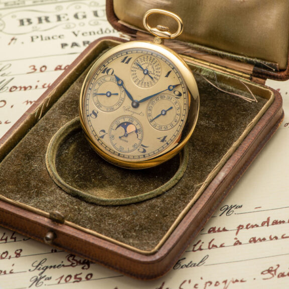 Swiss ultra-thin gold watch with perpetual calendar Circa 1926 Swiss ultra-thin gold watch with perpetual calendar Circa 1926