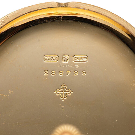 Swiss 18K gold hunting cased pocket watch Circa 1930 Swiss 18K gold hunting cased pocket watch Circa 1930