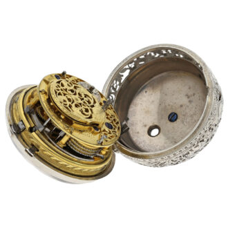 English verge pocket watch in crafted silver double-case Circa 1742 English verge pocket watch in crafted silver double-case Circa 1742