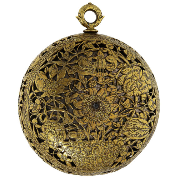 French keywind verge coach clock with self-strike Circa 1640 French keywind verge coach clock with self-strike Circa 1640