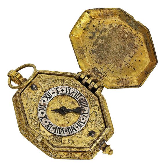 Rare gilt-metal octagonal verge neck clock Circa 1600 Rare gilt-metal octagonal verge neck clock Circa 1600