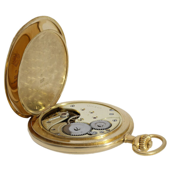 Swiss 18K gold hunting cased pocket watch Circa 1900 Swiss 18K gold hunting cased pocket watch Circa 1900