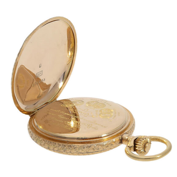 Swiss 18K gold hunting cased pocket watch Circa 1900 Swiss 18K gold hunting cased pocket watch Circa 1900