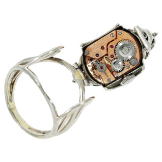 Rare Swiss 18K white gold and diamond-set ring watch Circa 1951