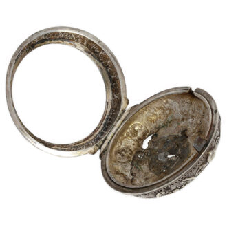 German pair-cased watch with repoussé decoration Circa 1750