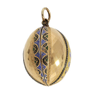 Swiss 18K gold ladies' watch in the shape of a melon Circa 1800
