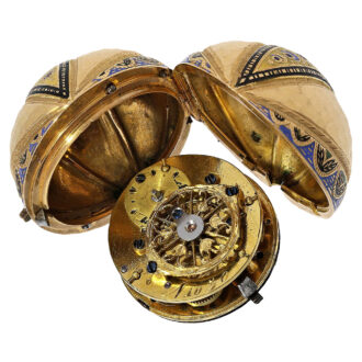 Swiss 18K gold ladies' watch in the shape of a melon Circa 1800