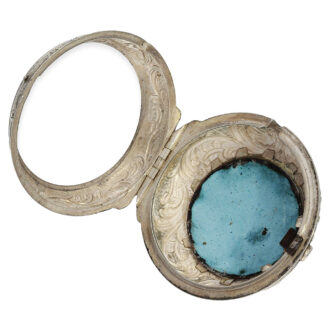 English repoussé date verge with enamel painting Circa 1766