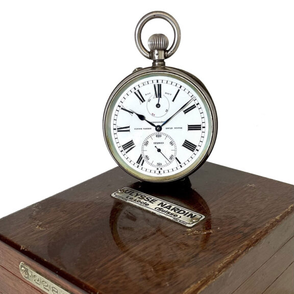 Swiss deck watch with power reserve indication Circa 1950 Swiss deck watch with power reserve indication Circa 1950