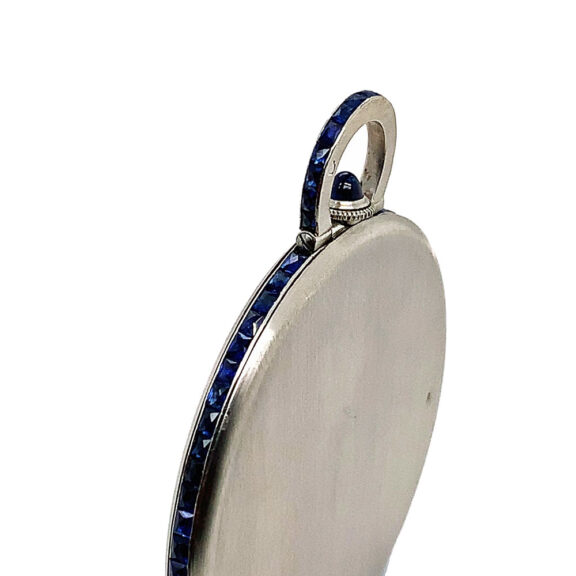 Flat Swiss pocket watch in a platinum sapphire-set case Circa 1926 Flat Swiss pocket watch in a platinum sapphire-set case Circa 1926