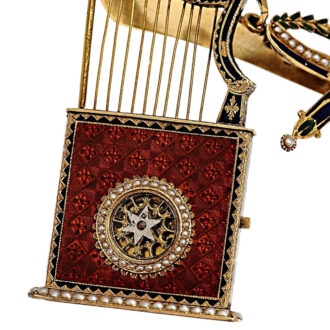 Rare Swiss pendant watch in the form of a harp Circa 1820