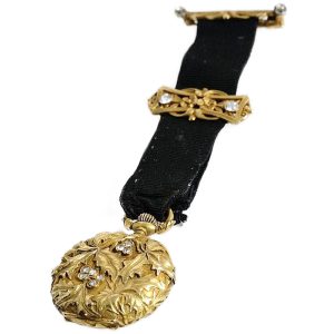 Swiss decorative diamond-set lady's pendant watch Circa 1900