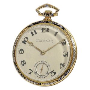 Swiss thin gentleman's watch in an Art Deco case Circa 1921