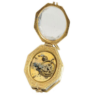 French one handed neck watch in a crystal case Circa 1580
