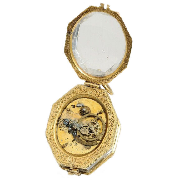 French one handed neck watch in a crystal case Circa 1580 French one handed neck watch in a crystal case Circa 1580