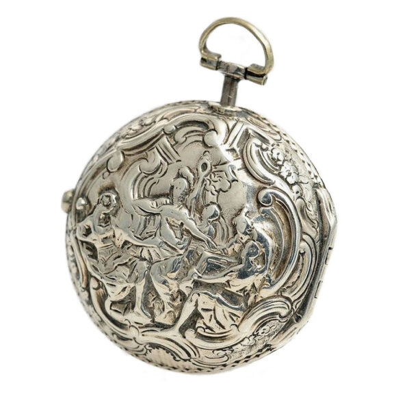 English verge pocket watch with "repoussé" decoration Circa 1750 English verge pocket watch with "repoussé" decoration Circa 1750