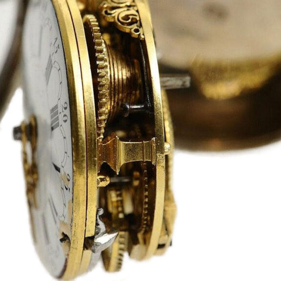 English verge pocket watch with "repoussé" decoration Circa 1750 English verge pocket watch with "repoussé" decoration Circa 1750