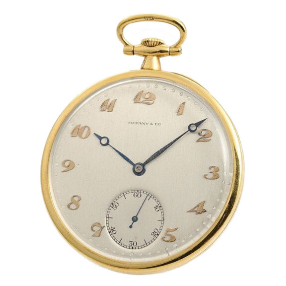 Swiss 18k gold fine thin gentleman's pocket watch circa 1917 Swiss 18k gold fine thin gentleman's pocket watch circa 1917