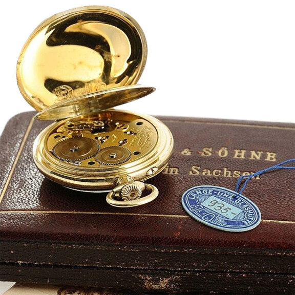 German pocket watch with 36h power reserve indicator Circa 1939 German pocket watch with 36h power reserve indicator Circa 1939