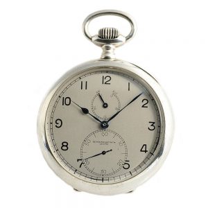 Swiss Geneva deck watch with 32h power reserve Circa 1944