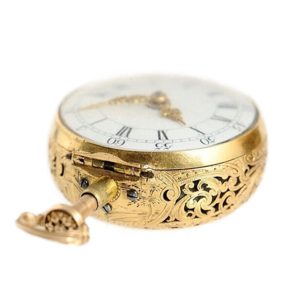 English repeating verge watch with repoussé decoration Circa 1770 English repeating verge watch with repoussé decoration Circa 1770