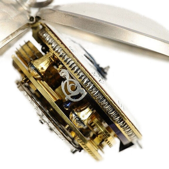 English pair cased watch with Tortoiseshell case Circa 1740 English pair cased watch with Tortoiseshell case Circa 1740