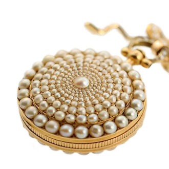 Swiss half pearl-studded lady's pendant watch Circa 1820 Swiss half pearl-studded lady's pendant watch Circa 1820