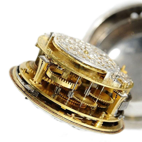 French silver quarter repeating oignon pocket watch Circa 1720 French silver quarter repeating oignon pocket watch Circa 1720