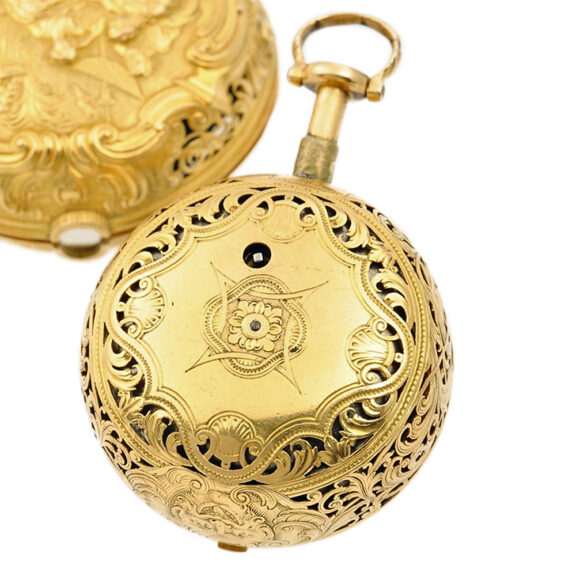 English quarter repeater with repoussé decoration Circa 1742/43 English quarter repeater with repoussé decoration Circa 1742/43