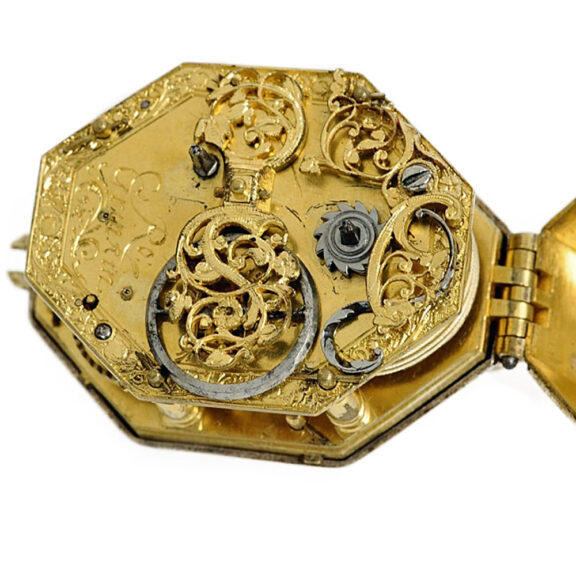 English octagonal Renaissance pendant watch Circa 1620 English octagonal Renaissance pendant watch Circa 1620