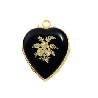 Swiss miniature watch in the shape of a heart Circa 1860