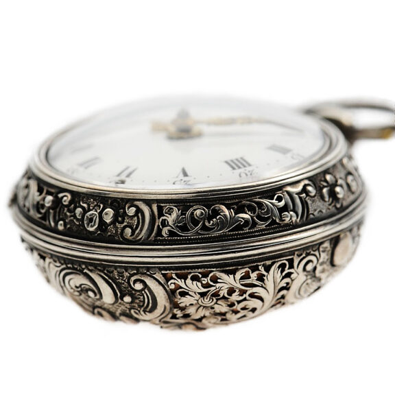 German repeating verge watch with repoussé decoration Circa 1750 German repeating verge watch with repoussé decoration Circa 1750