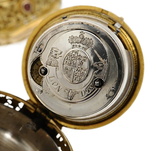 Fine gold verge with Queen Anne’s Coat of Arms Circa 1700 Fine gold verge with Queen Anne’s Coat of Arms Circa 1700