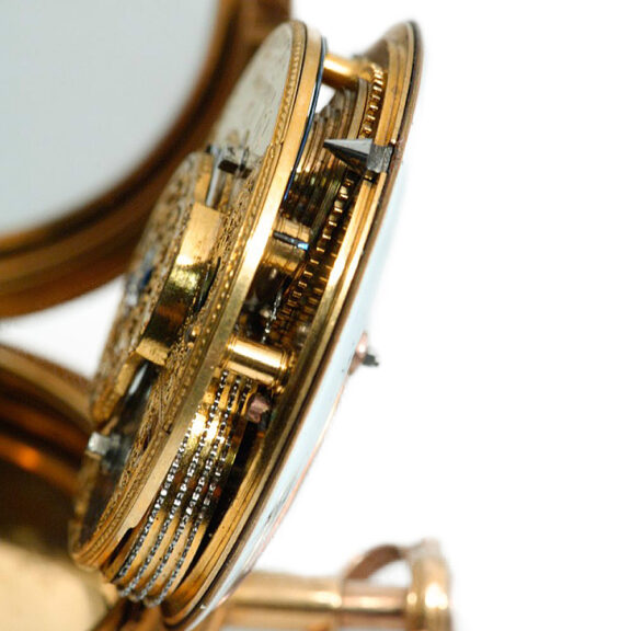 English gold enamel watch studded with half pearls Circa 1810 English gold enamel watch studded with half pearls Circa 1810