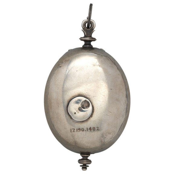 Rare English silver oval verge puritan watch Circa 1640-50 Rare English silver oval verge puritan watch Circa 1640-50