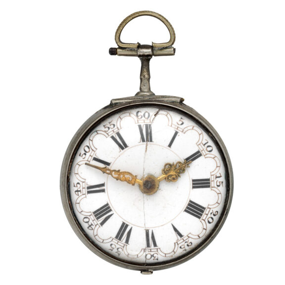 English pair-cased watch with repoussé decoration Circa 1758 English pair-cased watch with repoussé decoration Circa 1758
